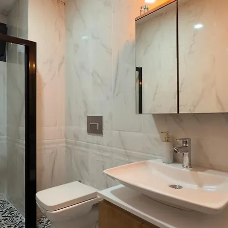 Mira House Oda ve Kahvaltı